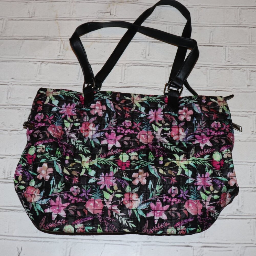 🌺 Max Studio Floral Quilted Tote · 12x14" A vibrant, roomy everyday tote